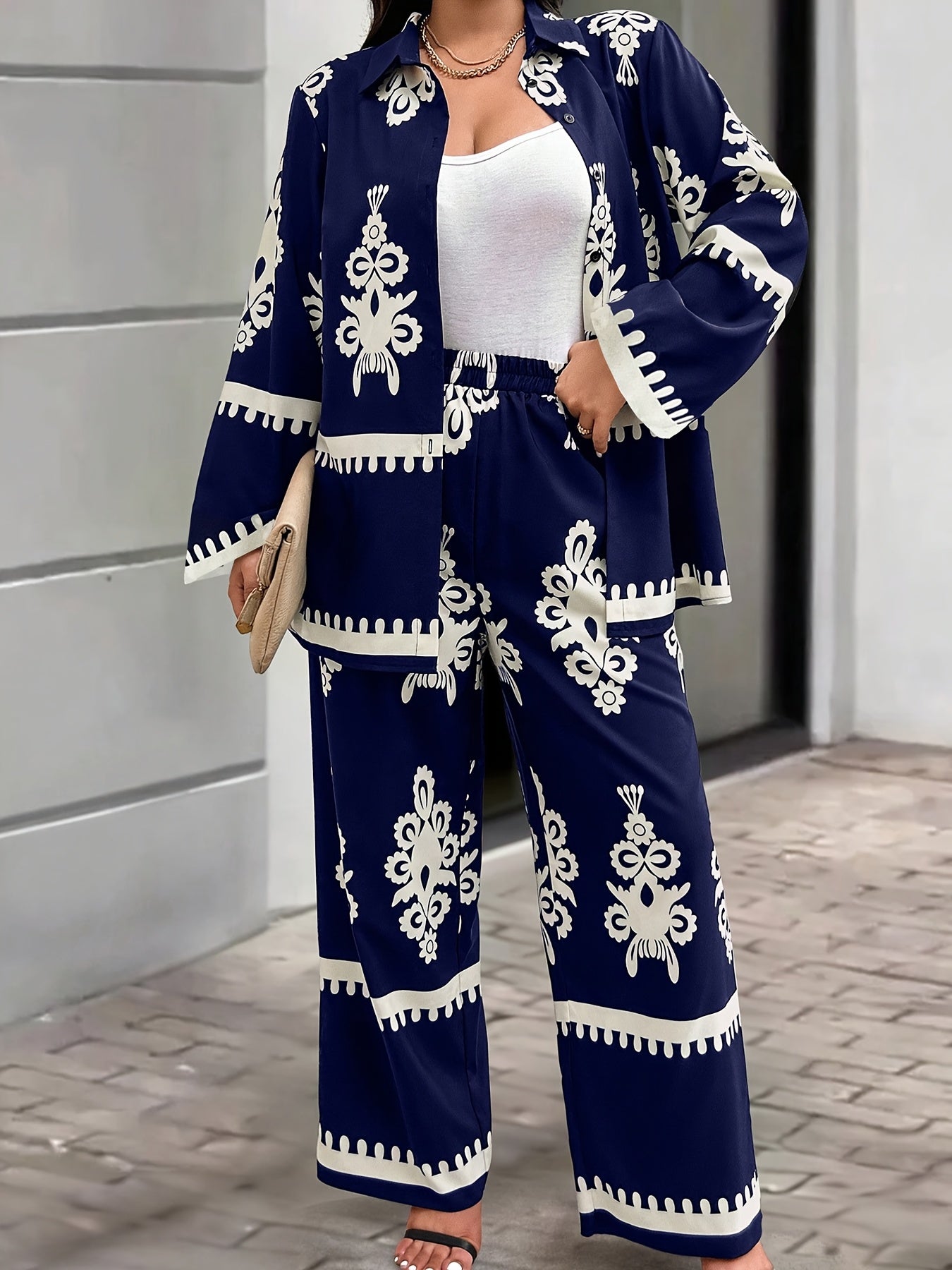 Women'S Elegant Geometric-Patterned Polyester Suit Set, Long Sleeve Top with Lapel Collar and Pants, Regular Sleeve, Woven Placket, Spring/Fall Casual Country Style Outfit