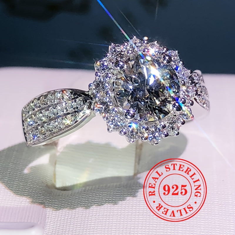 A 4.2g S925 Sterling Silver Inlaid With Super Shiny Zirconia Flower Ring, Suitable For Ladies To Wear At Romantic Weddings, Banquets, And Daily Occasions. This High-end Jewelry Ring Is A Perfect Valentine's Day Gift.