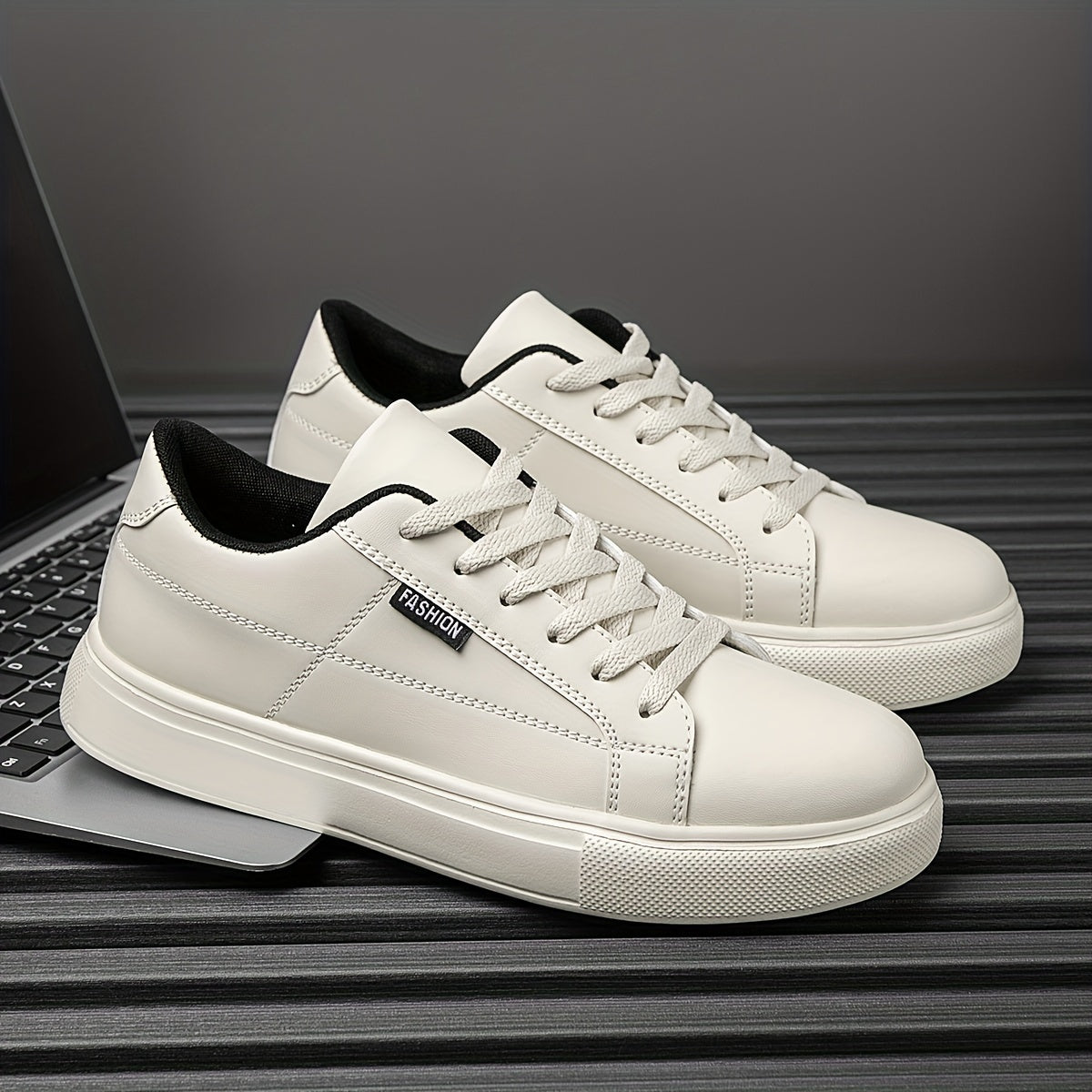 Men's Monochrome Casual Sneakers with White Accents - Comfortable, Easy to Match, Ideal for Everyday Use and Hiking