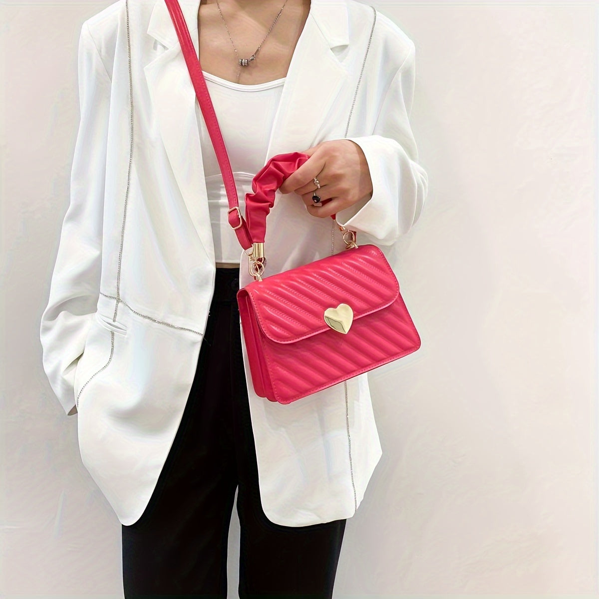 Women'S Fashion Shoulder Bag, Korean Version, Faux Leather, Quilted Solid Color, Heart Accent, Removable Strap, Magnetic Closure, Synthetic Faux Leather Lining, Painted Edges, Versatile Crossbody Purse - Available in Black, R