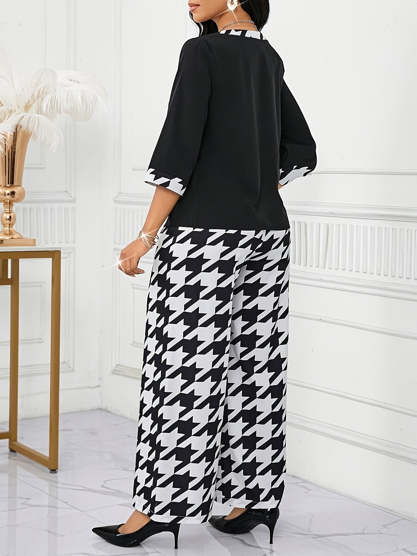 Women's Elegant Spliced Round Neck Top + Geometric Print Wide-Leg Pants Two-Piece Set