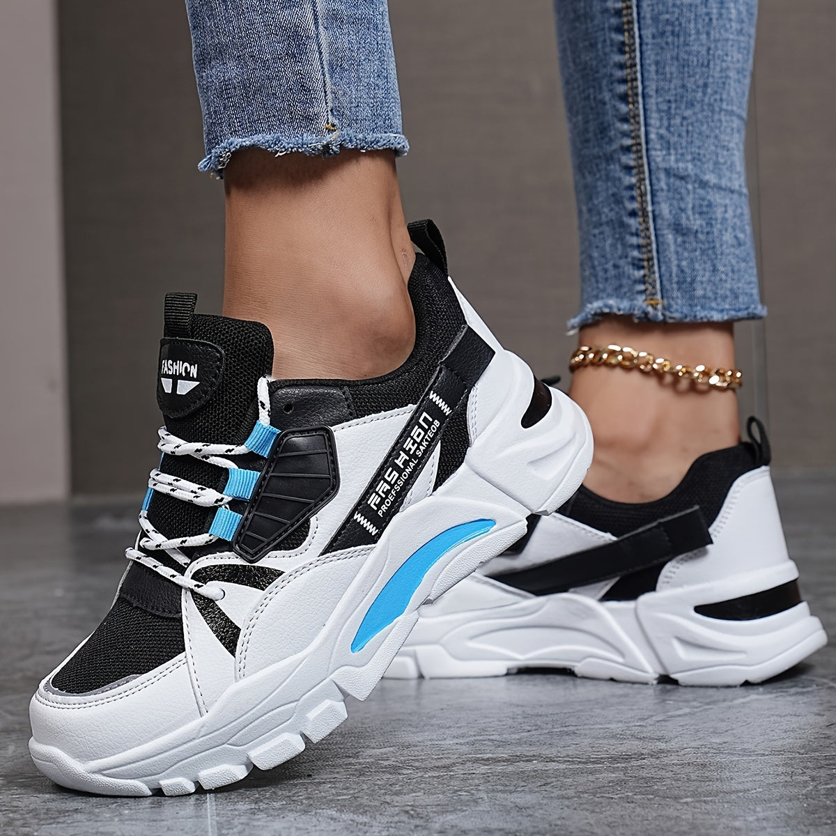 Women's Fashion Sneakers Geometric Pattern Low-Top with EVA Sole, Lace-Up Casual Sports Shoes, Hand-Washable Fabric Inner, All-Season Comfort Footwear with Plain Toe Design