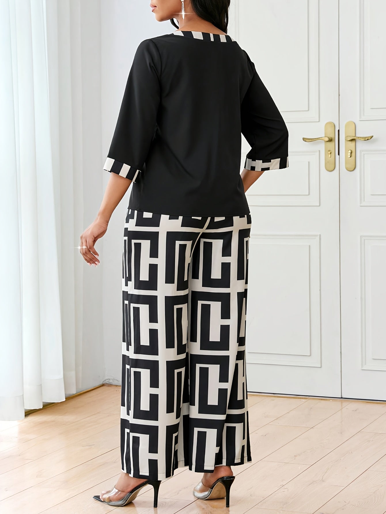 Women's Elegant Spliced Round Neck Top + Geometric Print Wide-Leg Pants Two-Piece Set