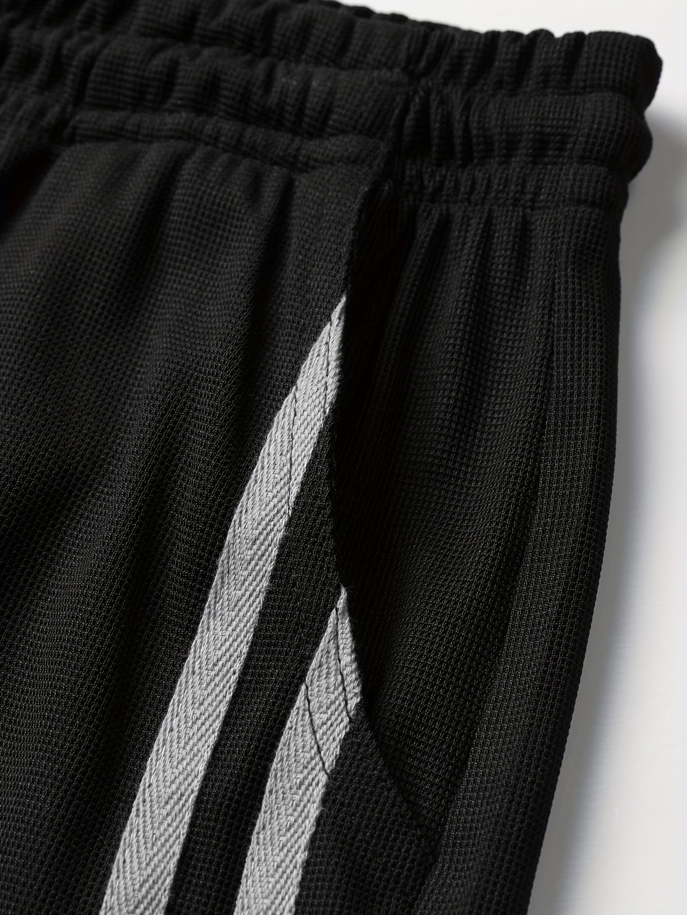 Men'S Casual Sportswear Set, Trendy And Versatile Two-Piece Outfit.
