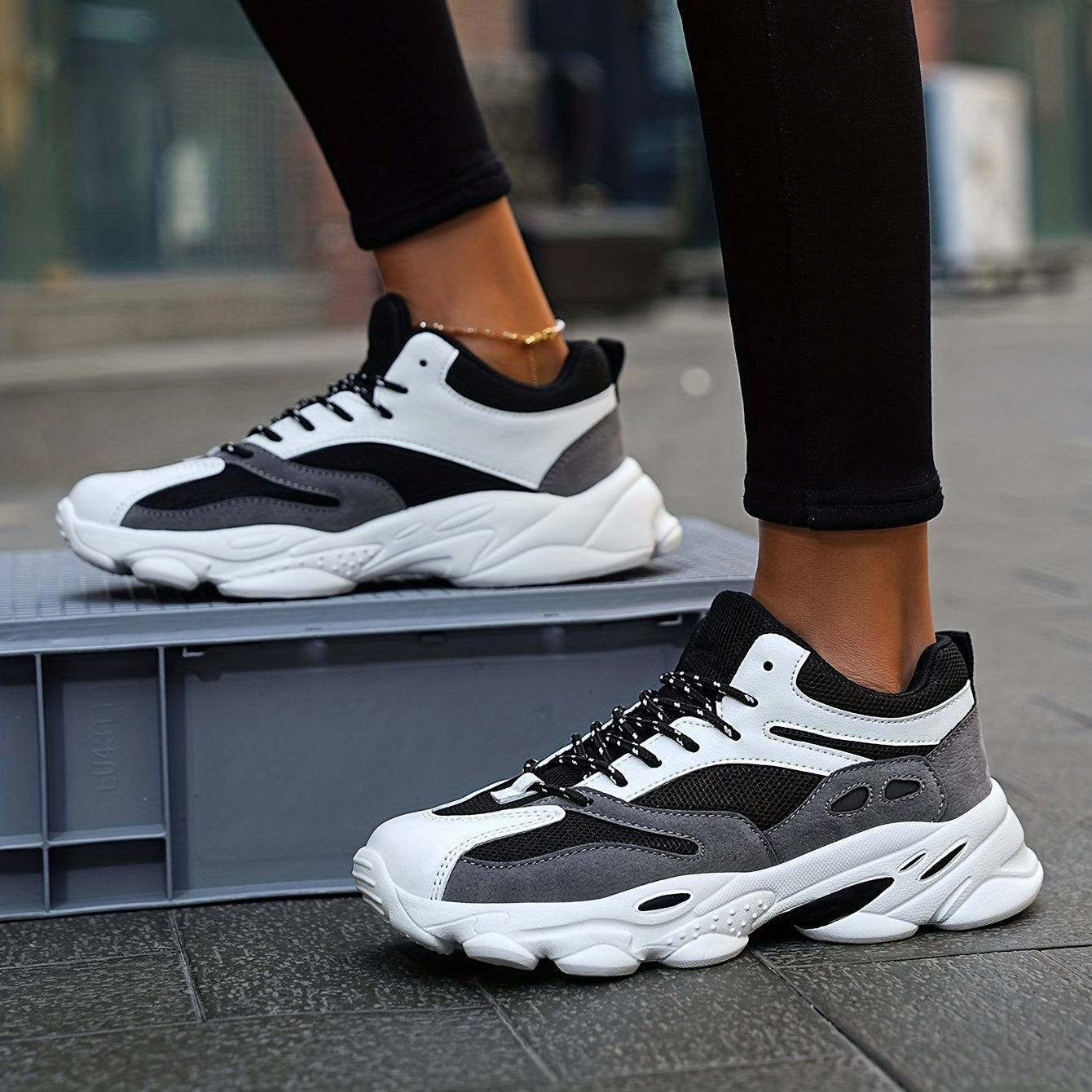 Thick Sole Shock Absorption Chunky Sneakers, Mesh Breathable Lightweight Lace Up Running Shoes, Low Cut Wear Resistance Sport Shoes