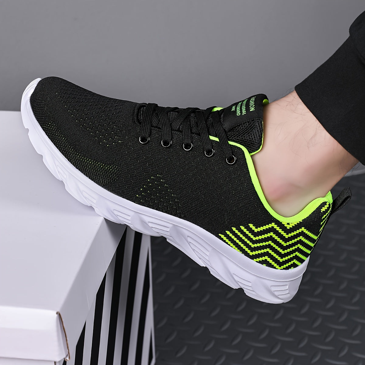 Men's Knitted Breathable Running Shoes, Lightweight Non-Slip Soft Sole, Comfortable for Outdoor Walking, Jogging, Fitness, Daily Activities, EVA Sole, Fabric Upper, Low-Top, Lace-Up Closure, Striped Pattern, All-Season Fashio
