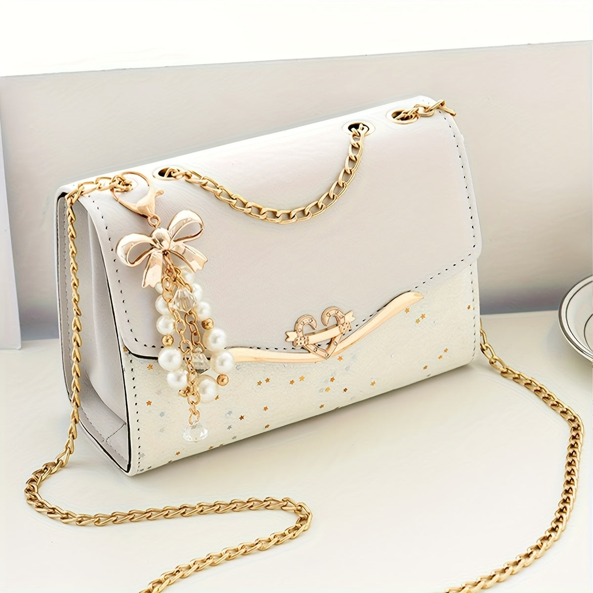 Fashionable Bohemian Beige PU Crossbody Bag with Tassel Charm - Urban Style Flap Shoulder Bag with Metal Chain Strap, Lightweight and Portable for Shopping, Office, College, Travel - Ideal Gift for Women, Occasion Theme, Vale