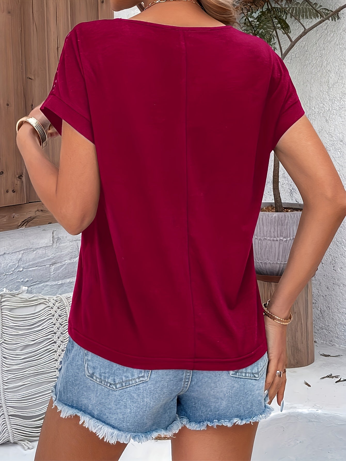 Women's Batwing Short Sleeve T-Shirt - Lace Contrast Raglan Sleeves, Round Neck Longline Top, Burgundy & White Elegant Design, Machine Washable All-Season Casual Wear, Vacation Clothing, Nontransparent Fabric