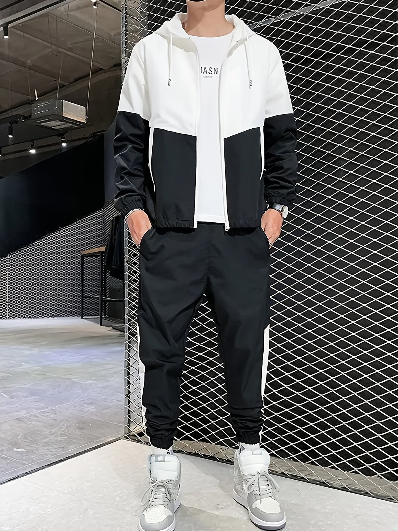 2pcs Men's Hooded Tracksuit - Lightweight Polyester Active Wear Set For Spring/Autumn With Pockets, Long Sleeve Jacket And Jogger Pants