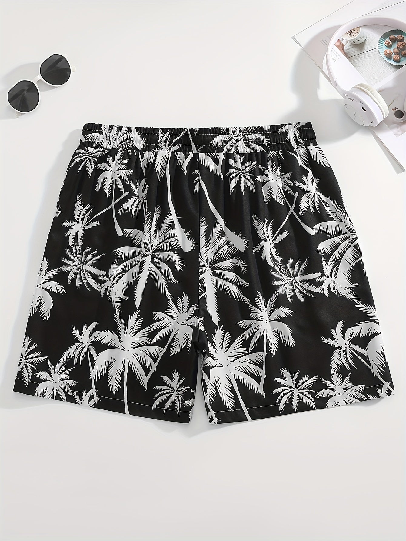 Men's Tropical Coconut Tree Print Drawstring Shorts - Casual, Loose-Fit Beachwear with Pockets