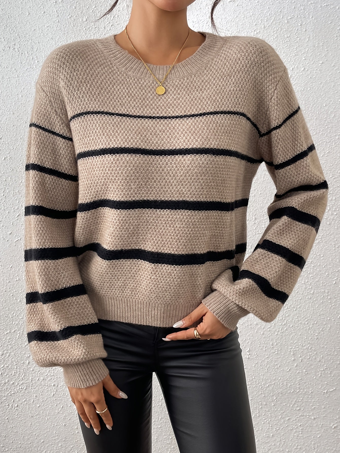 Elegant Crew Neck Stripes Color Block Knit Fabric Short Sleeve Round Neck Sweater, New Arrival, for Women, Spring/Fall