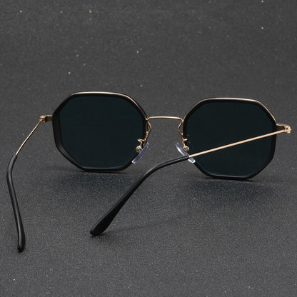 1 Pair of Men'S Geometric Copper Alloy Fashion Glasses with Red Lenses - Casual & Trendy, Ideal for, Daily Wear, and Holiday Gifts, Holiday Fashion Glasses|Sleek Metal Frame Glasses|Polycarbonate Lenses, Glasses
