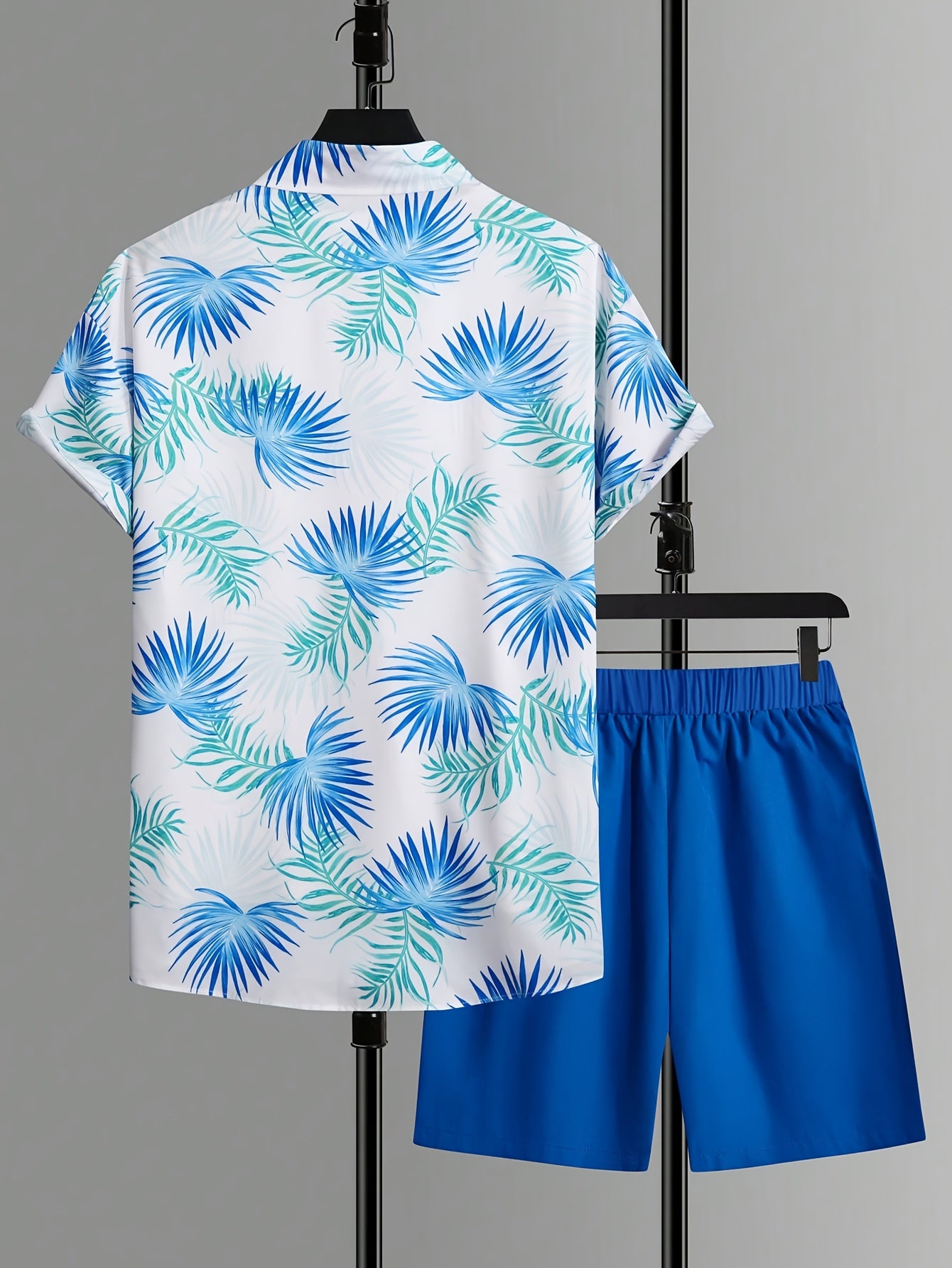 Men's Casual Suit Set with Short Sleeve Shirt and Printed Shorts