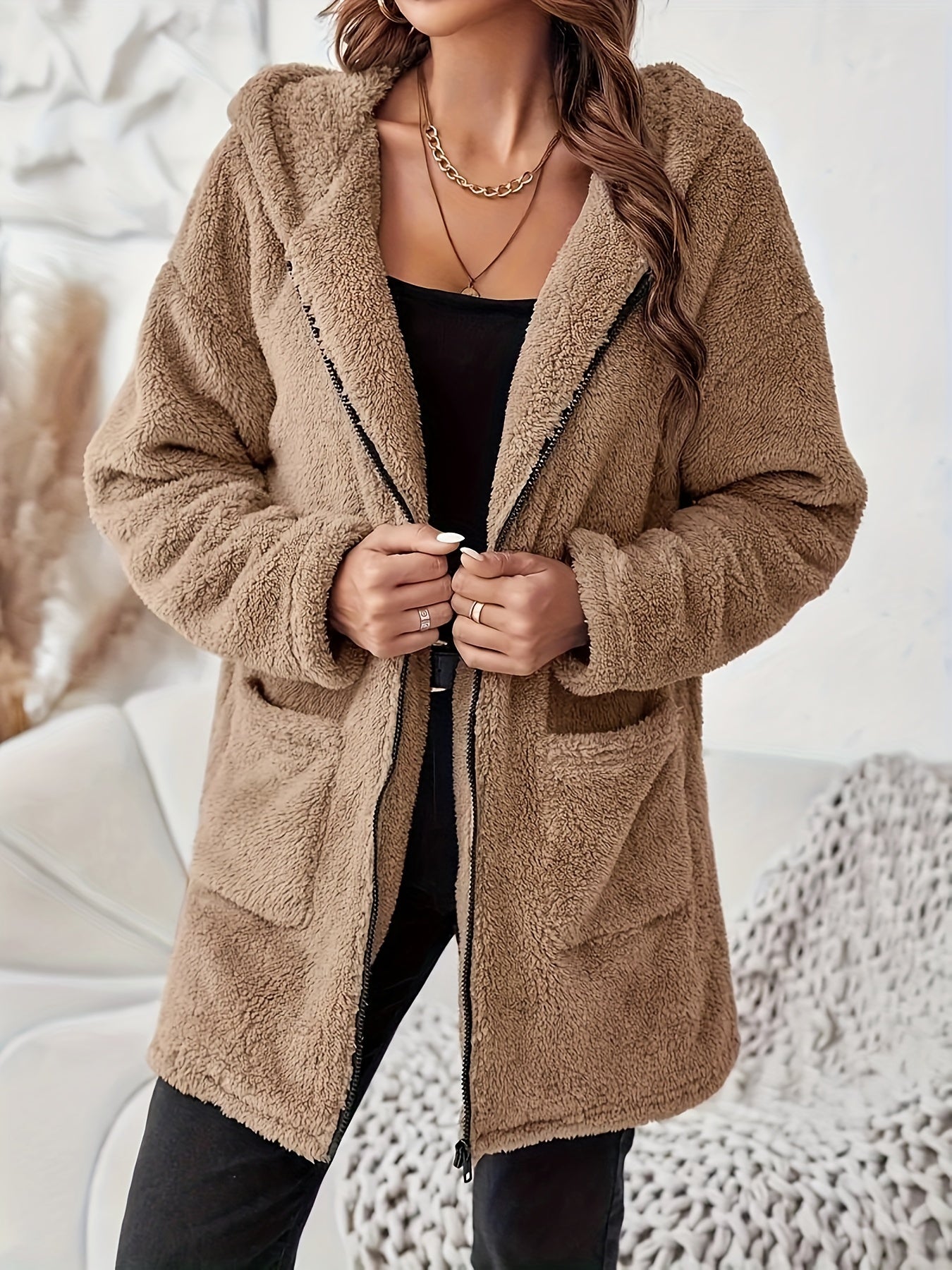Women's Winter Elegant Solid Color Zipper Patch Pocket Long Sleeve Plush Hooded Coat
