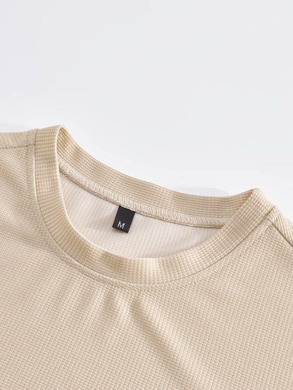 Men's Waffle Round Neck Top with Label, Short Sleeve T-shirt and Drawstring Shorts for Clean and Comfortable Spring/Summer Wear