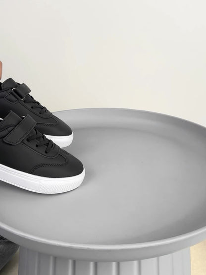 Youngsters' Comfortable Low-Top Casual Sneakers with Easy Closure, Durable & Non-Slip, Unisex Outdoor Play Shoes, Stylish and Comfortable Choice for School and Daily Outings, Perfect for Hiking and Skateboarding