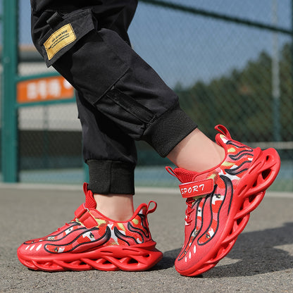 Casual Mesh Sneakers for Boys And Girls with a Three-Dimensional Pattern, Featuring a Low-Top Design with And an EVA Sole, Perfect for Stylish Sports Activities.