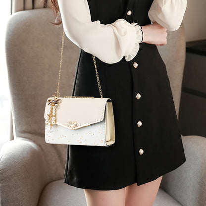 A Stylish Women'S Flip Chain Handbag, Ideal for Shopping, Makes a Wonderful Gift for Family, Loved Ones, Friends, Classmates, Or Even for Yourself. It'S a Perfect Present for Valentine'S Day, Featuring a Square Bread Design A