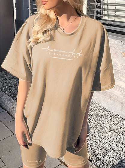 Կանացի շքեղ Lavender Letter Print Casual T-Shirt &amp; Shorts set - Հարմարավետ պոլիեսթեր, միջին ձգվող գործվածք, կլոր վզով, լվացվող մեքենայով - կատարյալ գարուն/ամառ