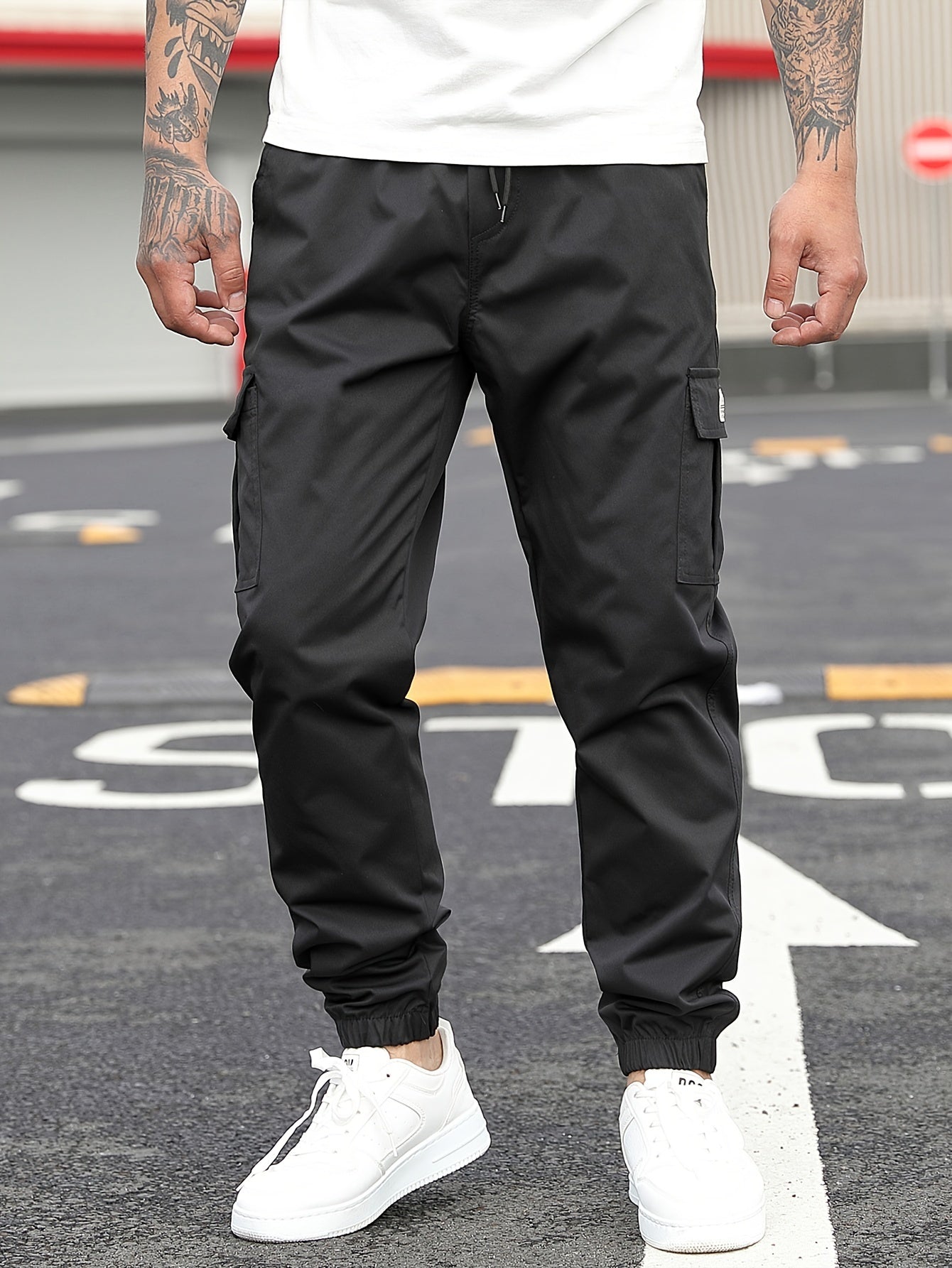 1pc Men'S Casual Polyester Cargo Pants - Mid Waist Elastic Joggers with Multiple Pockets, Non-Stretch Solid Color, Regular Fit for Weekend Wear - Spring/Fall Fashion Trousers