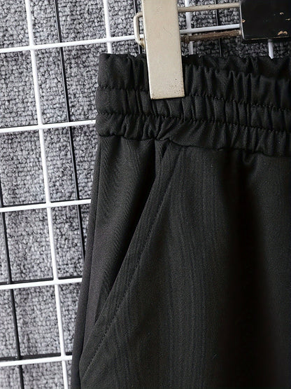 Men's suit short sleeve T-shirt and shorts