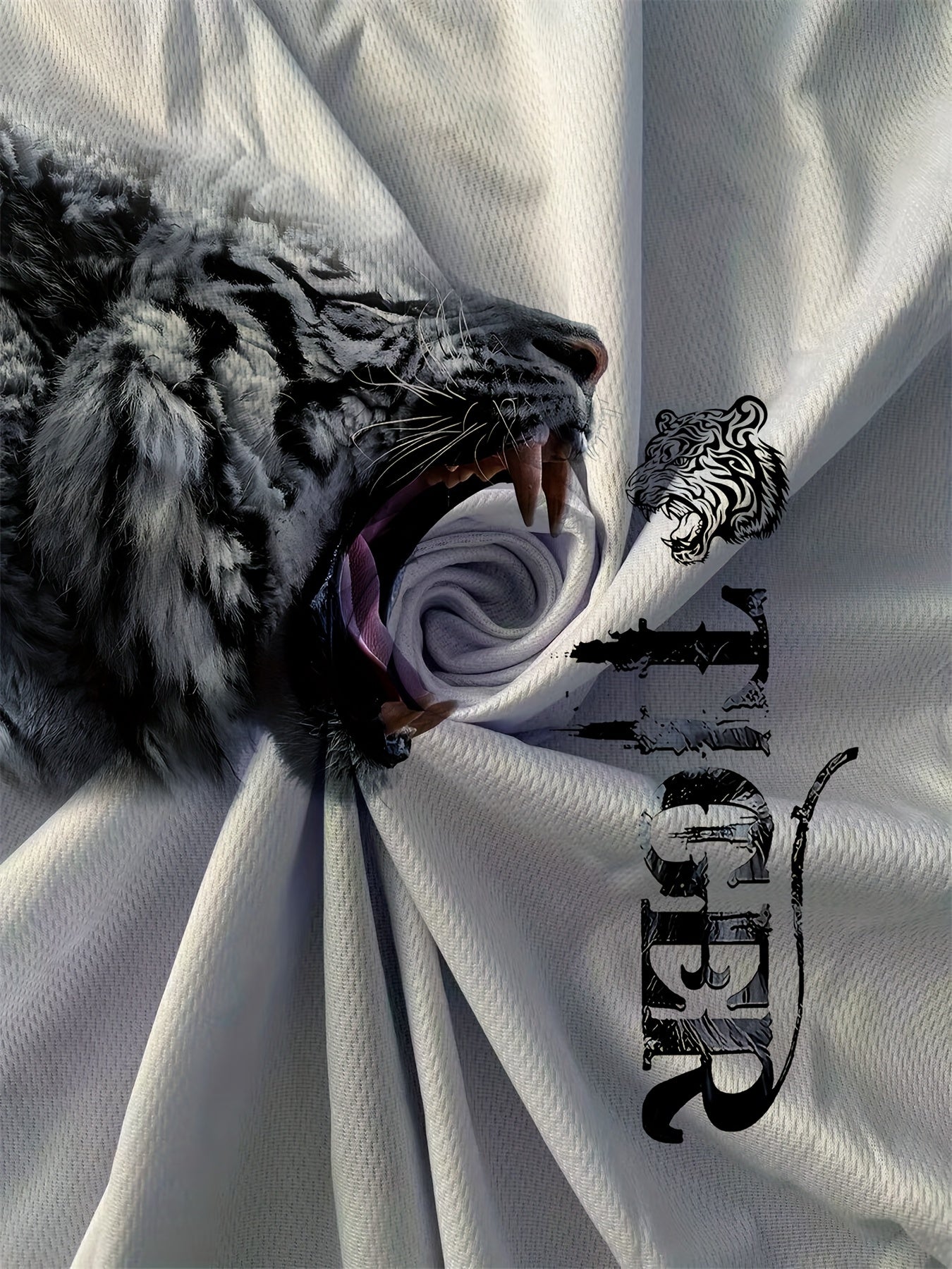 Men'S & Women'S "Tiger" Graphic T-Shirt - Casual, Stylish 3D Print Animal Design, White, Short Sleeve, Polyester Knit, Regular Fit, Streetwear Tee|Bold Animal Print|Stretchy Fabric