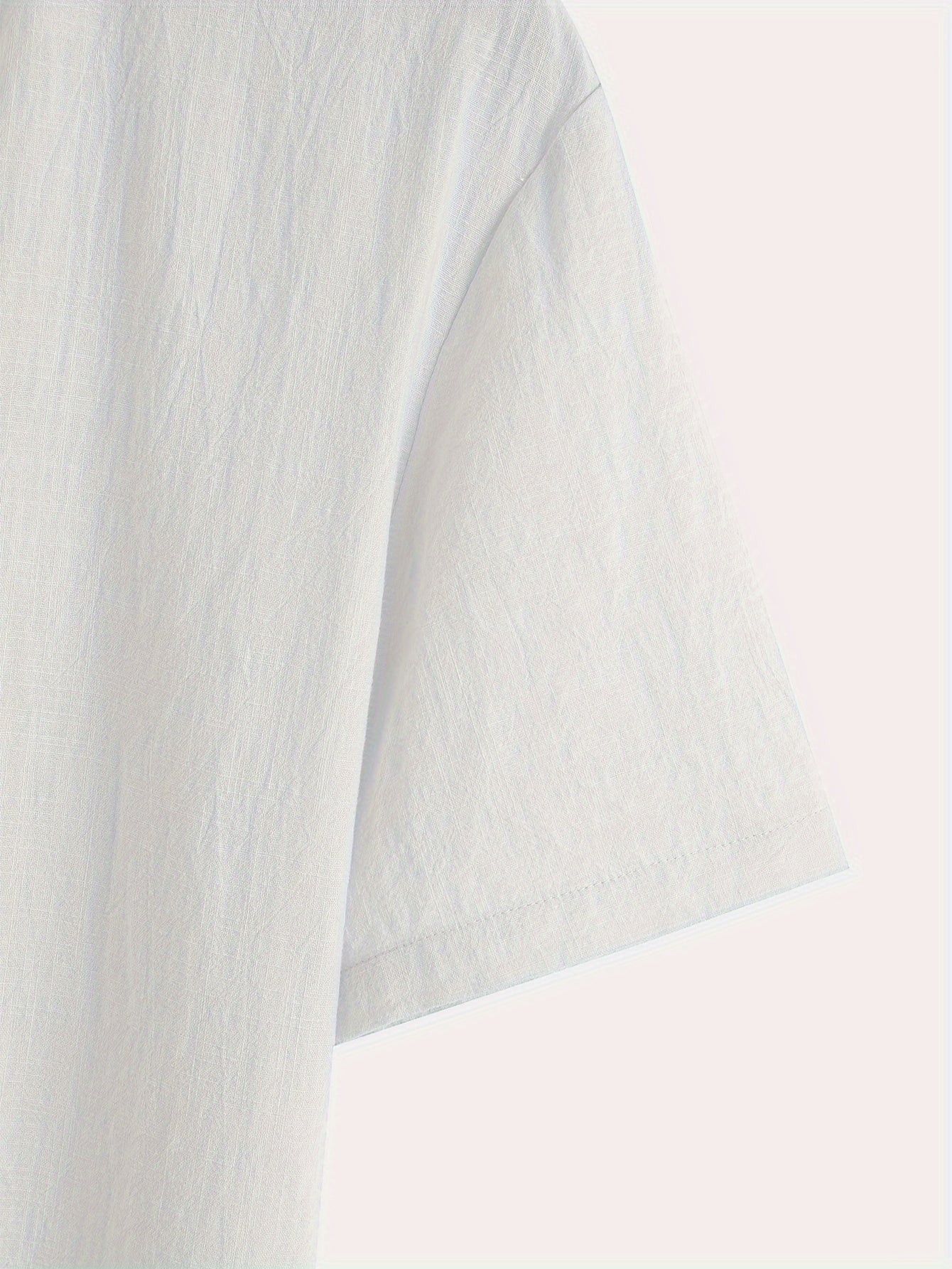 Men'S Classic Solid Color Pure Cotton And Bamboo Textured Breathable Fabric V-Neck Half-Button Design Suitable for Daily Casual Wear, Simple And Versatile, Stylish for Vacations, Hawaiian Style Light Blue Short-Sleeve Shirt.
