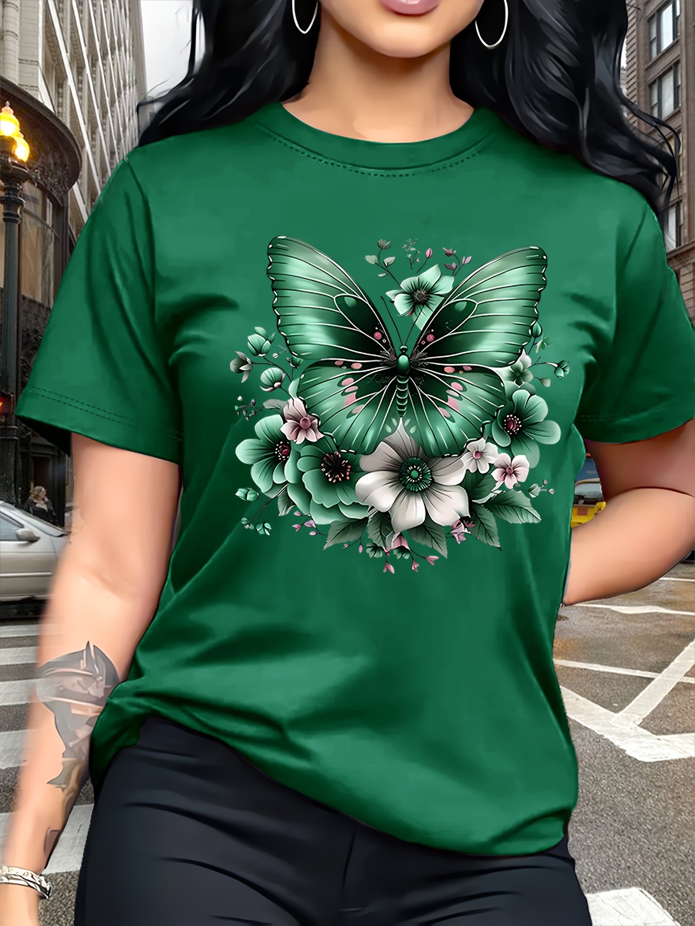 Circle Chic Butterfly Print T-Shirt - Exquisite Design, Casual Round Neck Top - Breathable and Lightweight, Perfect for Spring/Summer Wardrobe