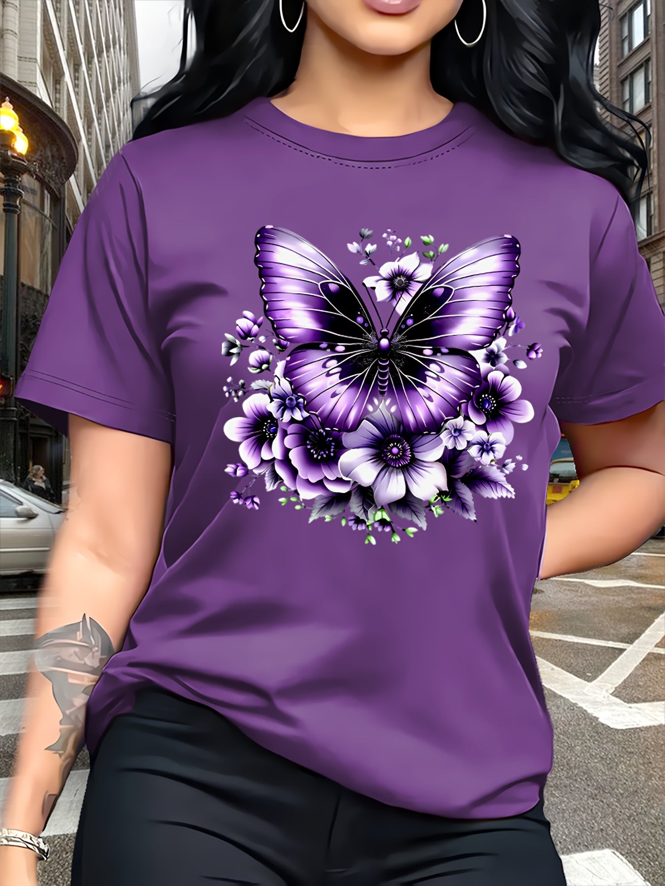 Circle Chic Butterfly Print T-Shirt - Exquisite Design, Casual Round Neck Top - Breathable and Lightweight, Perfect for Spring/Summer Wardrobe