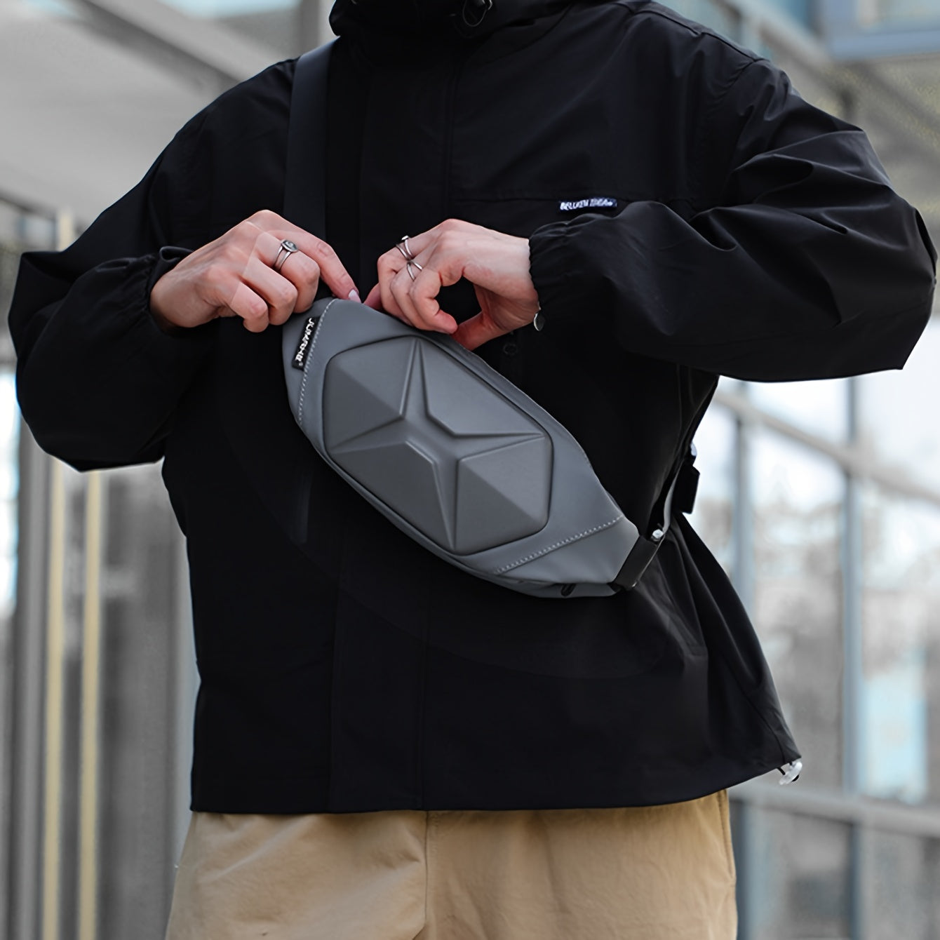 1pc Men's New Fashion Hard Shell Bag, Chest Bag Outside Crossbody Bag, Sports Bag Casual Fanny Backpack