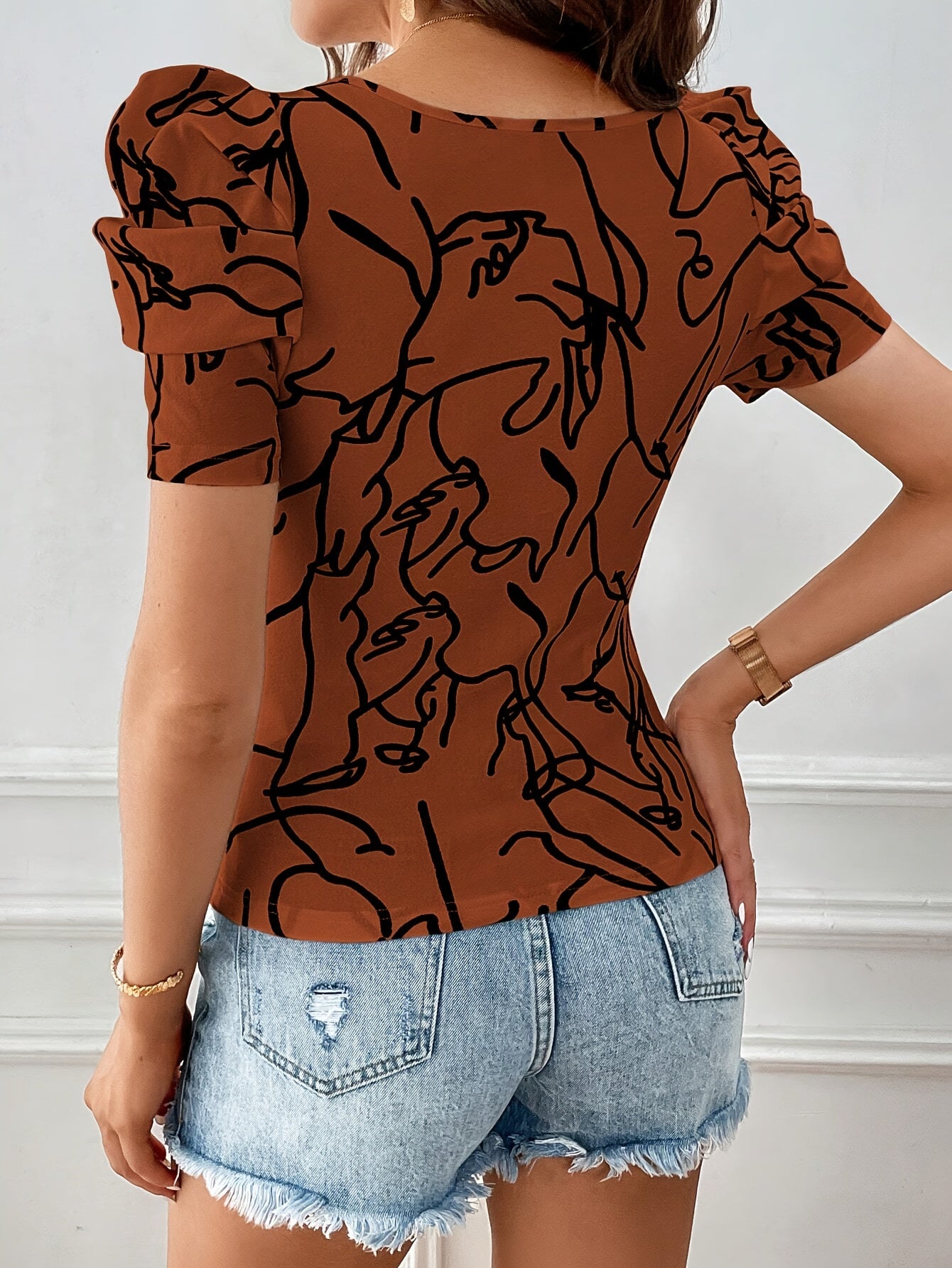 Women's Elegant Square Neck Puff Sleeve T-Shirt - All-Over Geometric Print, Brown & Black, Medium Stretch, Machine Washable, Regular Fit for Casual & Formal Wear, Ladies T Shirts, Versatile Fashion Top, Modern Stylish Top, Me