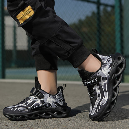 Casual Mesh Sneakers for Boys And Girls with a Three-Dimensional Pattern, Featuring a Low-Top Design with And an EVA Sole, Perfect for Stylish Sports Activities.