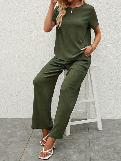 Women'S Olive Green Casual T-Shirt and Wide-Leg Pants Set - Solid Color, Loose Fit, Short Sleeve Top with Ruched Detail, High-Waisted Wide-Leg Pants, Perfect for Spring/Summer, Casual Attire|Ruched Detail Top|Comfortable Fit