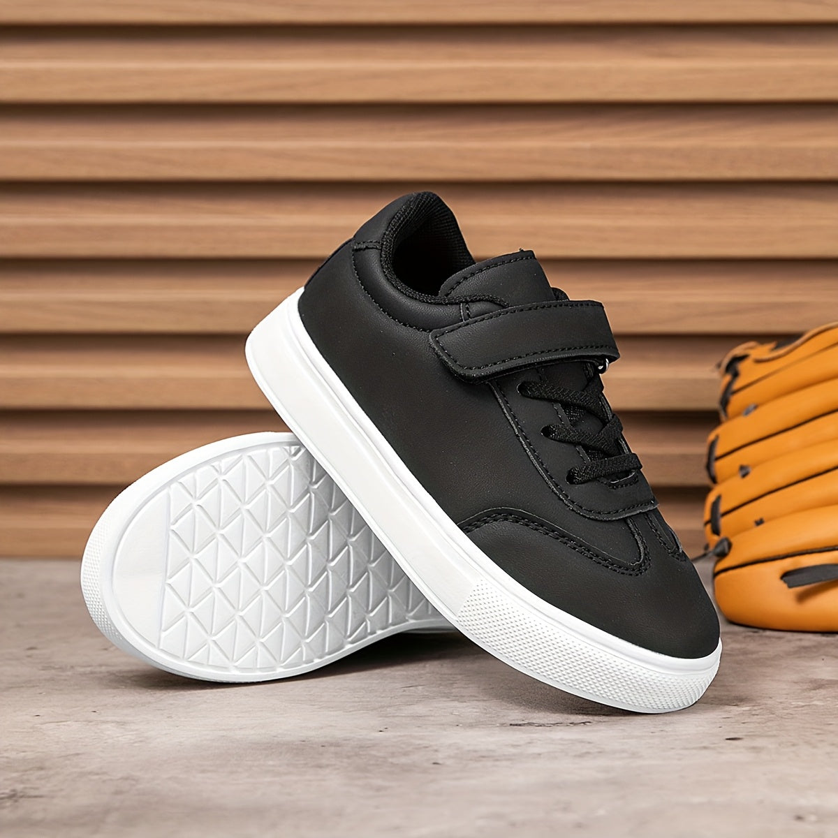 Youngsters' Comfortable Low-Top Casual Sneakers with Easy Closure, Durable & Non-Slip, Unisex Outdoor Play Shoes, Stylish and Comfortable Choice for School and Daily Outings, Perfect for Hiking and Skateboarding