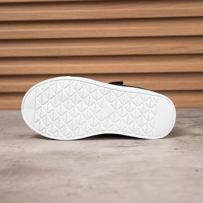 Youngsters' Comfortable Low-Top Casual Sneakers with Easy Closure, Durable & Non-Slip, Unisex Outdoor Play Shoes, Stylish and Comfortable Choice for School and Daily Outings, Perfect for Hiking and Skateboarding