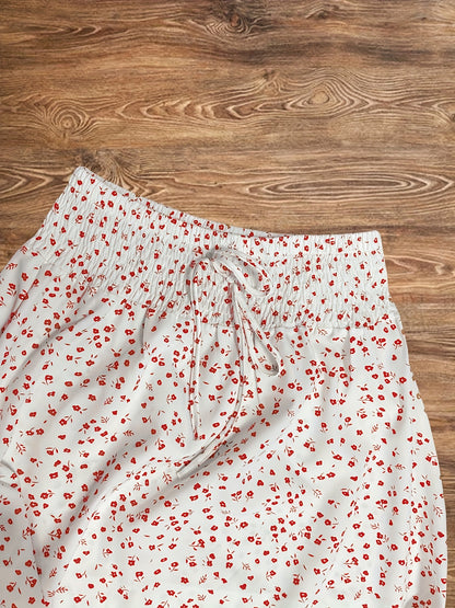 Summer Women's Daily Vacation Set with Small Floral Print Half Skirt and Sleeveless Top