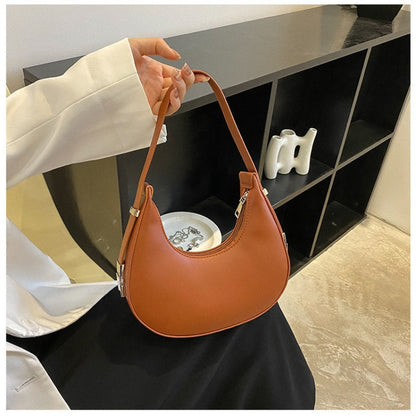 1pc Trendy Crescent Moon Shoulder Bag for Women - Large Capacity, Casual Underarm Purse in Black/Brown/White/Beige, with Polyester Lining, Zip Closure, Perfect for Commuting & Everyday Use, Crossbody Purse, Minimalist Handbag