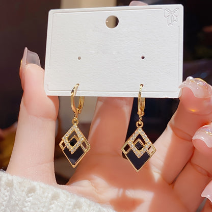 Elegant Vintage-Inspired Geometric Rhombus Drop Earrings with Crystal Accents, Zinc Alloy Dangle Earrings with Copper Ear Needle, Suitable for Daily and Party Wear - Pair
