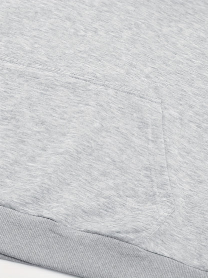 A Set of Two Men'S Casual Sports Outfits, Featuring a Striped Design with Moderately Soft Fabric, Suitable for Outdoor Running And Fitness Activities in All Seasons.