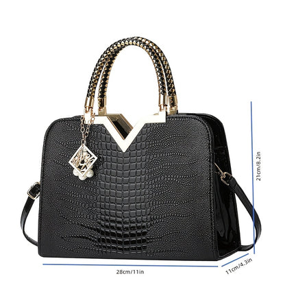 Elegant Tote Bag for Women, Large Capacity Crocodile Pattern Shoulder Bag, Lightweight with Zipper Closure, Polyester Lined, Versatile Fashion Accessory
