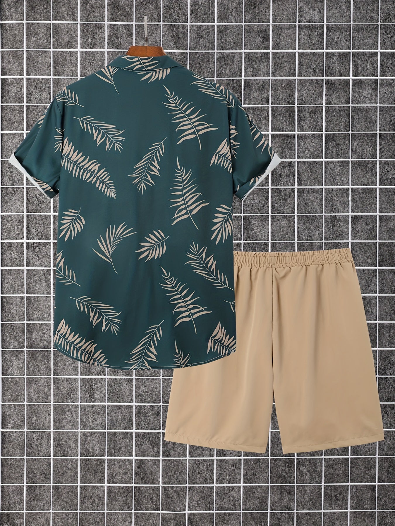 2-piece Men's Holiday Style Summer Outfit Set, Leafs Pattern Print Short Sleeve Button Up Lapel Shirt Top & Solid Drawstring Shorts With Pockets
