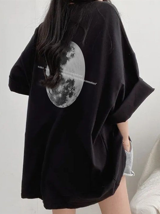 Vintage Style Women's T-Shirt, 100% Polyester Knit Fabric, Alphabet Moon Print, Loose Fit Short Sleeve Tee for Spring/Summer