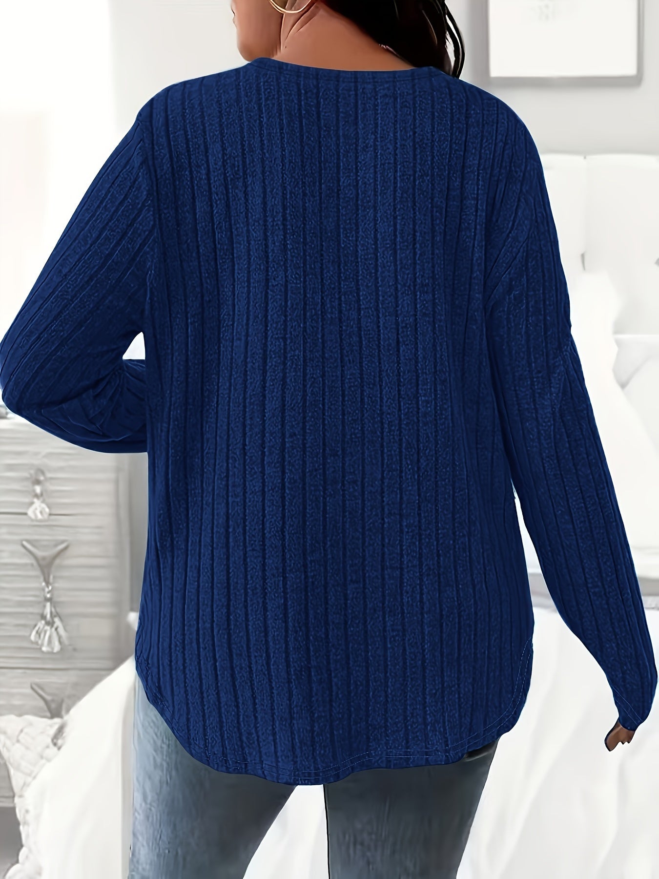 Women's Loose Fit V-Neck Polyester T-Shirt With Soft And Breathable Fabric, All-Season Casual Long Sleeve Tee, Machine Washable