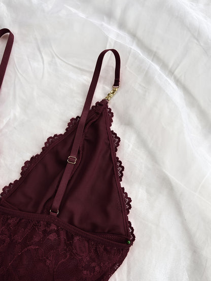 Sexy and Romantic Sleepwear Set, Solid Color Lace Camisole with Matching Panties, V-Neck Design Accentuating Elegant Neckline, Delicate Lace Pattern for Softness. Flared Hem and Ruffled Front Add Graceful Charm, Perfect for a