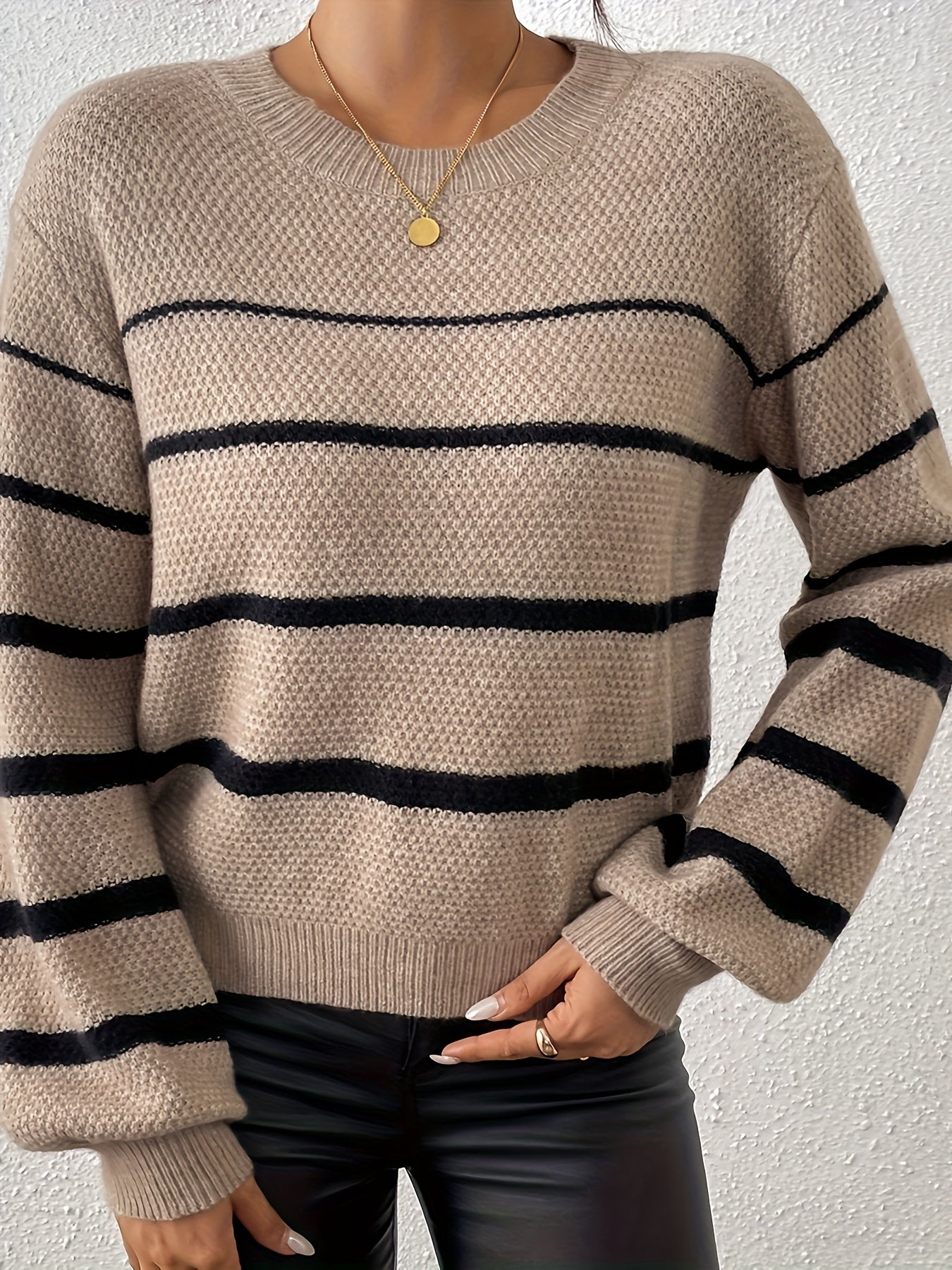 Elegant Crew Neck Stripes Color Block Knit Fabric Short Sleeve Round Neck Sweater, New Arrival, for Women, Spring/Fall