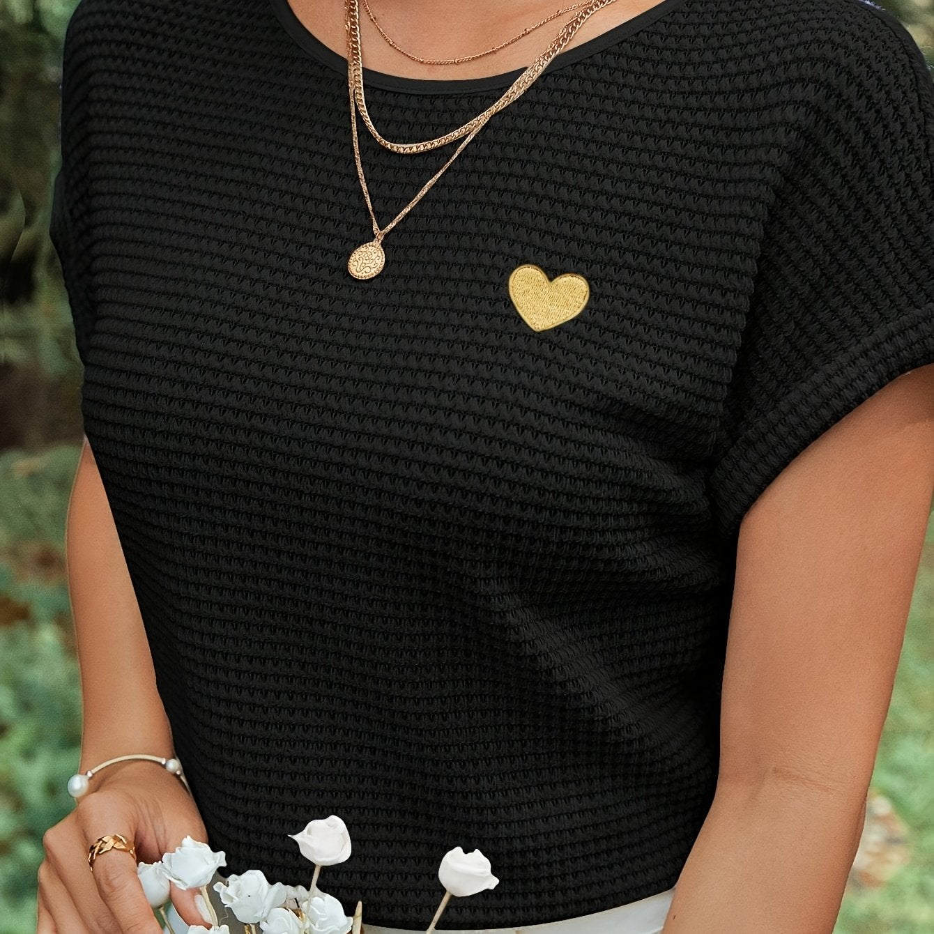 Women'S Brown Knit Short Sleeve Top with Golden Heart Design - Casual Spring/Summer Blouse, Casual Wear|Knit Texture|Short Sleeve Top
