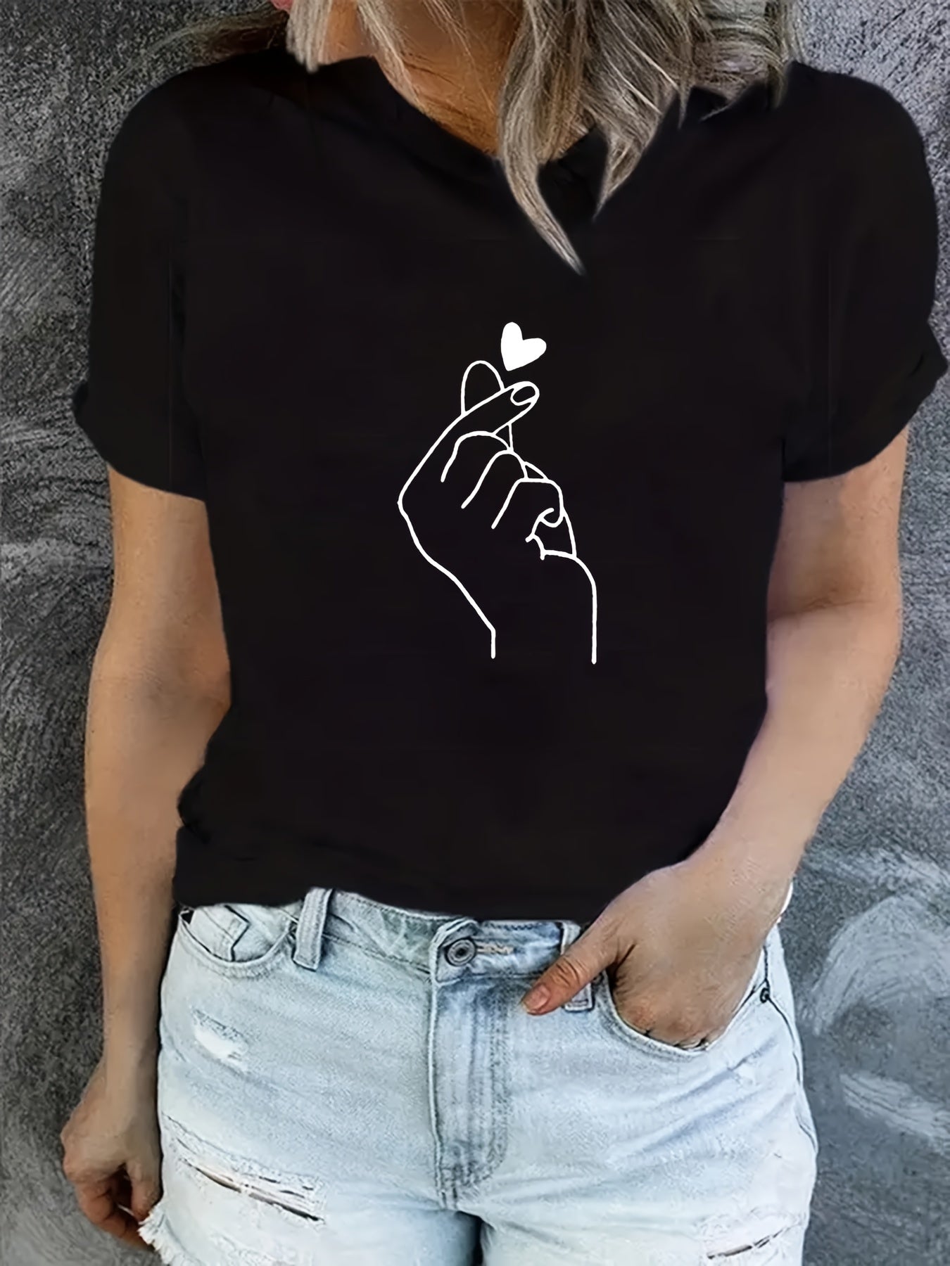 Finger Heart Print T-Shirt, Short Sleeve Crew Neck Casual Top For Summer & Spring, Women's Clothing