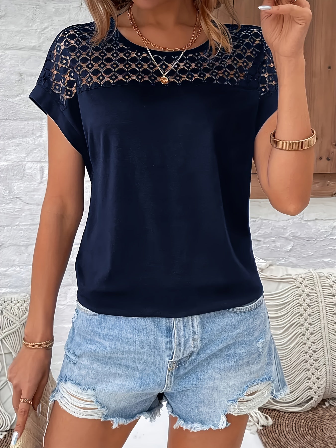 Women'S Chic Lace Trim Round Neck Short Sleeve T-Shirt - Loose Fit, Breathable Summer Top with Contrast Lace Detail, White, Casual Wear, Casual Summer Top | Lace Trim Top | Delicate Lace Detail
