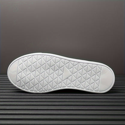 Men's Monochrome Casual Sneakers with White Accents - Comfortable, Easy to Match, Ideal for Everyday Use and Hiking