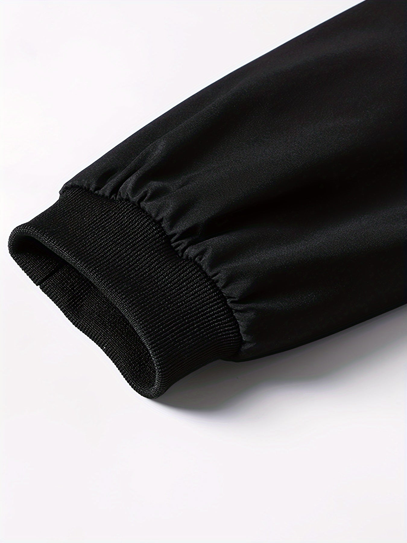 Men's Lightweight Spring Fall Windbreaker Jacket Coat Men's Windproof Outdoor Casual Stylish Zipper Pocket Jacket